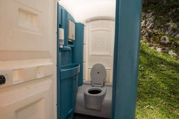 Portable Toilet Options We Offer in Ross, CA